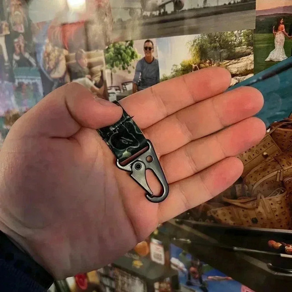 Custom Bape Key Chain New - Picture 2 of 2